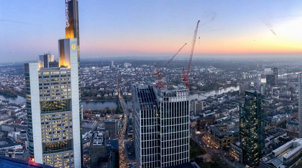 Studie: Jede dritte Bank steht vor dem Aus