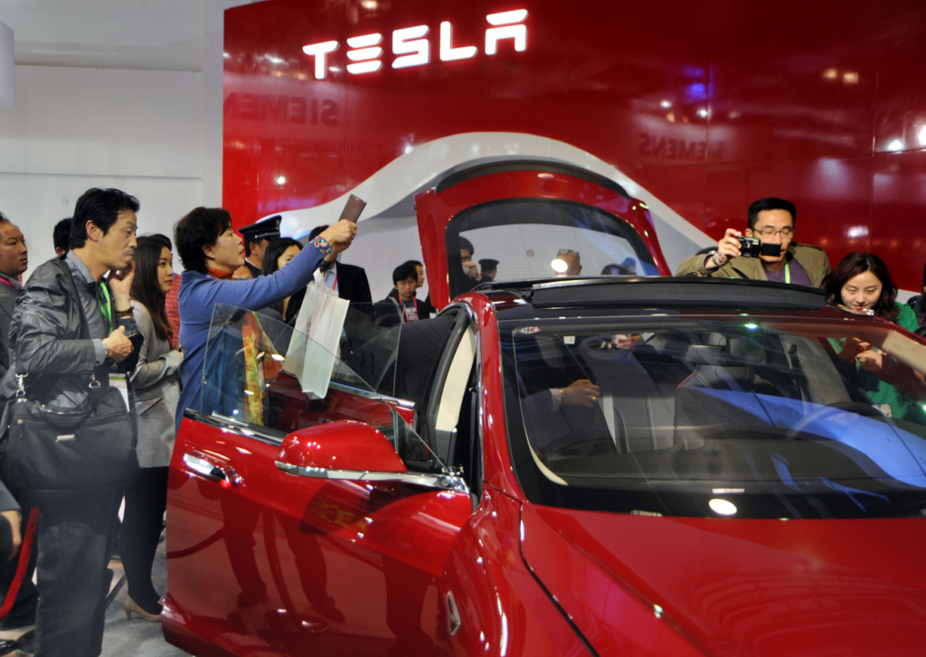 Teslas Absatz in China bricht ein – Produktion läuft weiter Teslas China