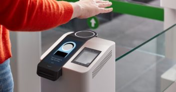 Amazon One: Mit einer kurzen Handgeste bezahlen Amazon One: Mit einer kurzen Handgeste bezahlen