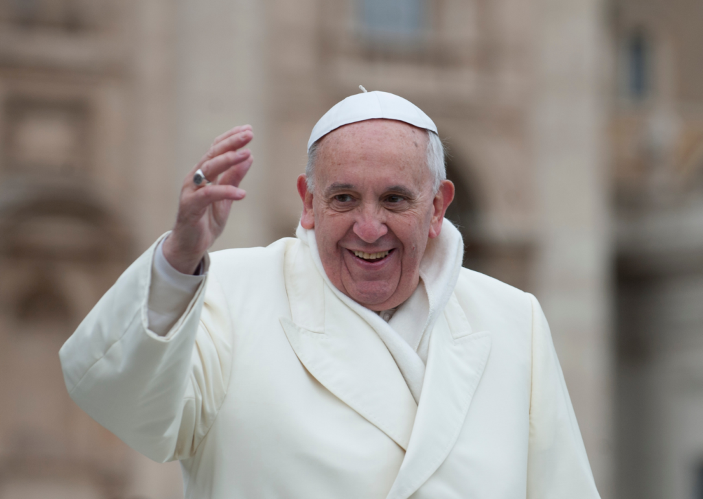 Papst zentralisiert Geldströme Papst