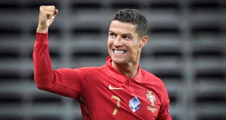 Mega-Deal: Ronaldo spielt wieder für Manchester United Mega-Deal: Ronaldo spielt wieder für Manchester United