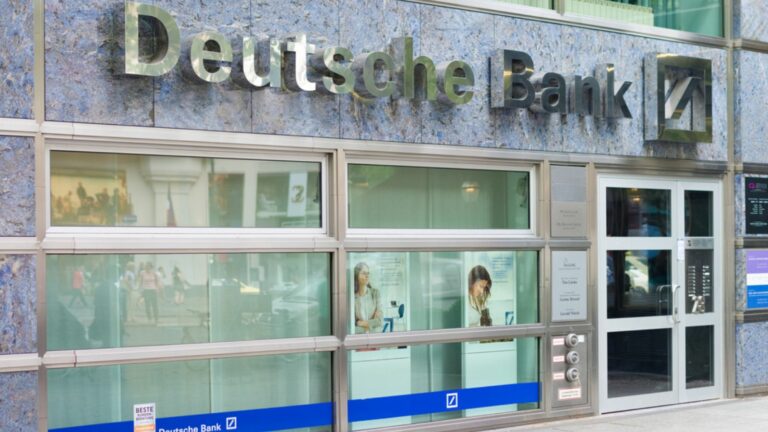 Deutsche Bank: Kein Bargeld mehr am Schalter Deutsche Bank: Kein Bargeld mehr am Schalter