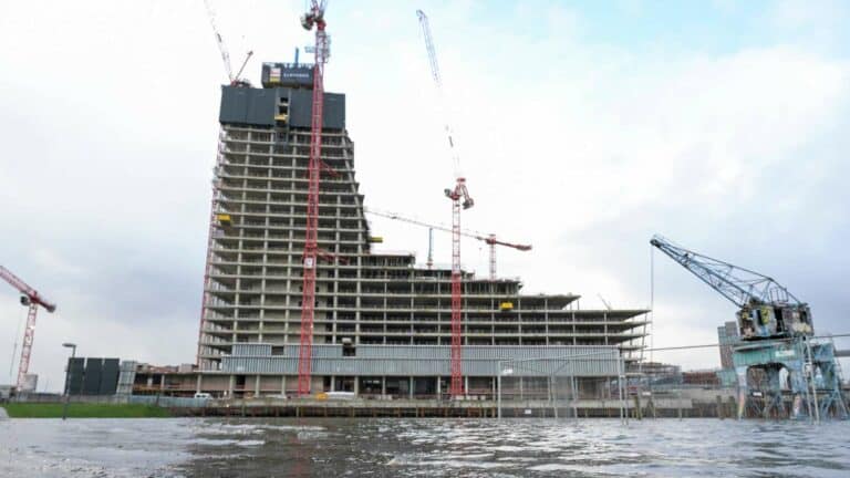 Signa-Tochter insolvent – Elbtower-Bau betroffen Signa-Tochter insolvent – Elbtower-Bau betroffen