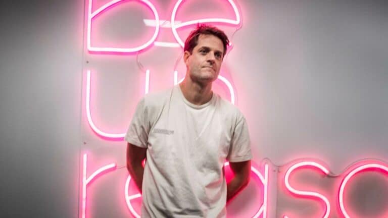 KI im Einsatz: Klarna dünnt Belegschaft aus