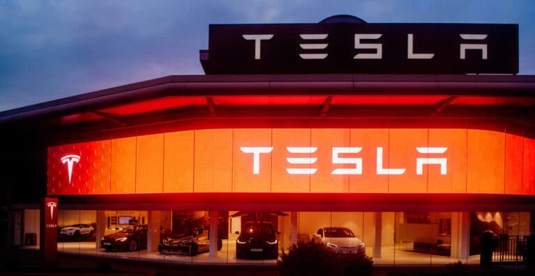 Tesla: Kunden geben immer mehr Autos zurück Tesla: Kunden geben immer mehr Autos zurück