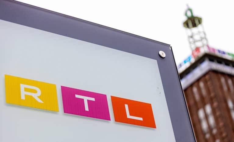 RTL strukturiert Zeitschriftensegment um RTL strukturiert Zeitschriftensegment um