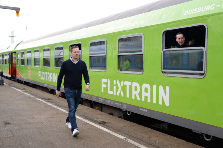 Flixtrain investiert 2,4 Milliarden Euro in neue Flotte Flixtrain investiert 2,4 Milliarden Euro in neue Flotte