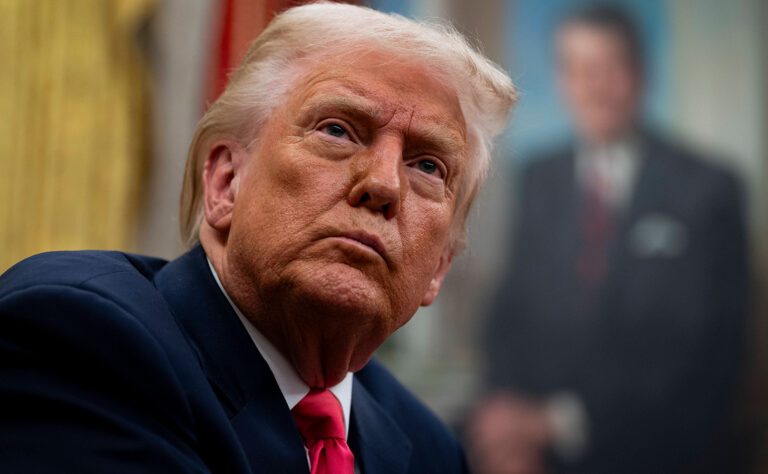 Telefonat mit von der Leyen: Donald Trump verlängert Frist Telefonat mit von der Leyen: Donald Trump verlängert Frist